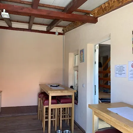 Majus 1 Vendeghaz- Se 3* Se