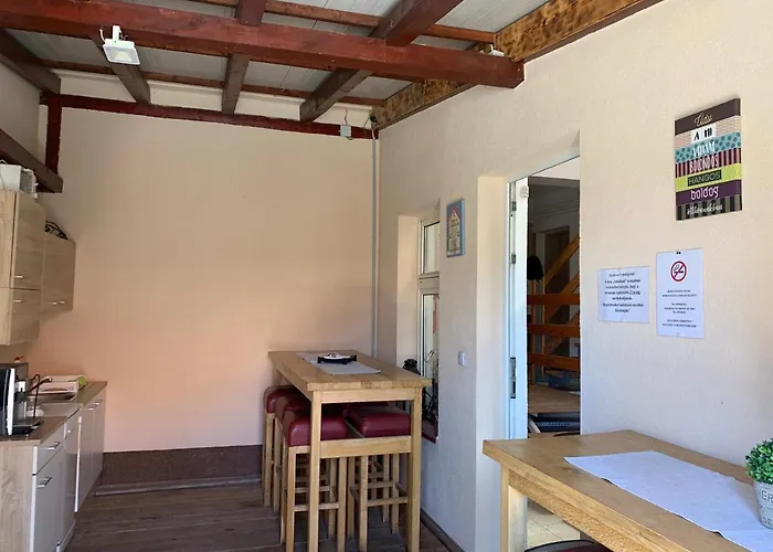 Majus 1 Vendeghaz- Se 3* Se