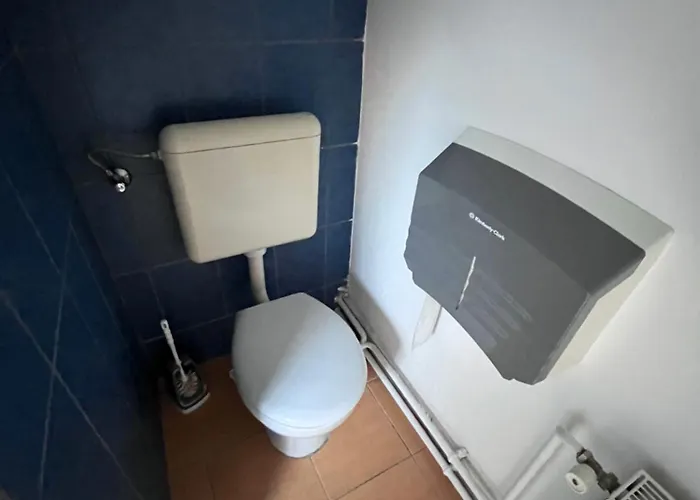 Május 1 Vendégház- Se
